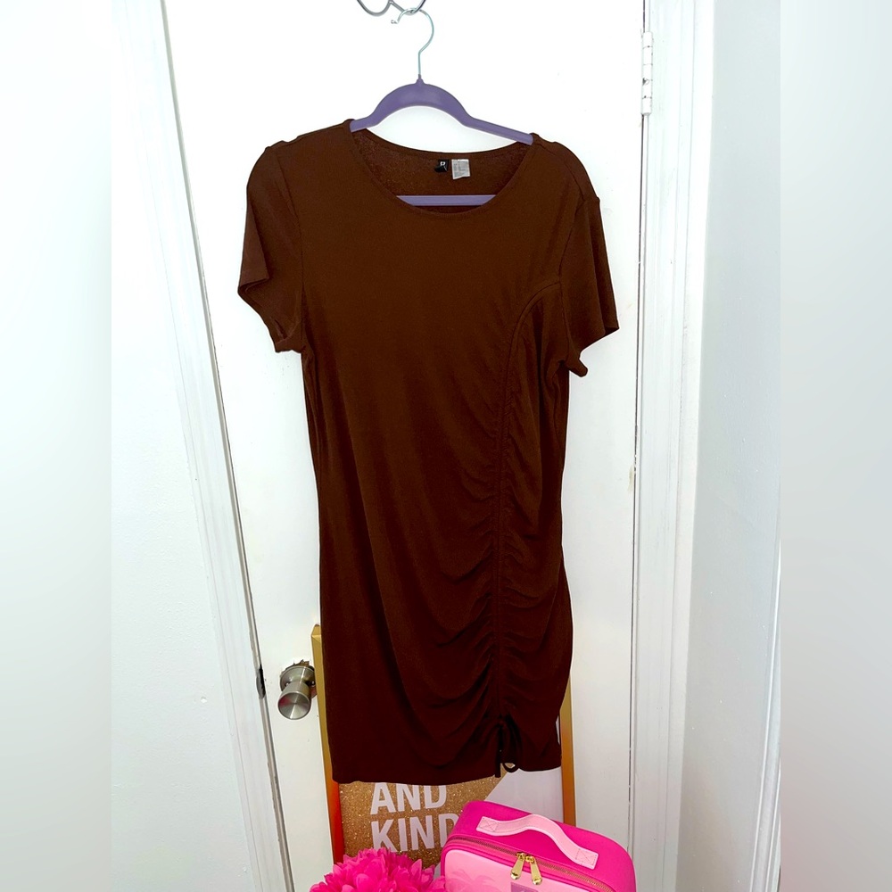 Brown Ruched Short Sleeve Dress